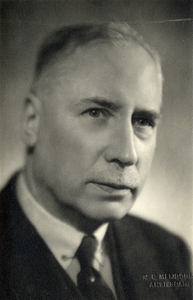 105000 Portret van ir. G.W. van Heukelom, geboren 1870, chef van de Dienst van Weg en Werken van de Nederlandse ...